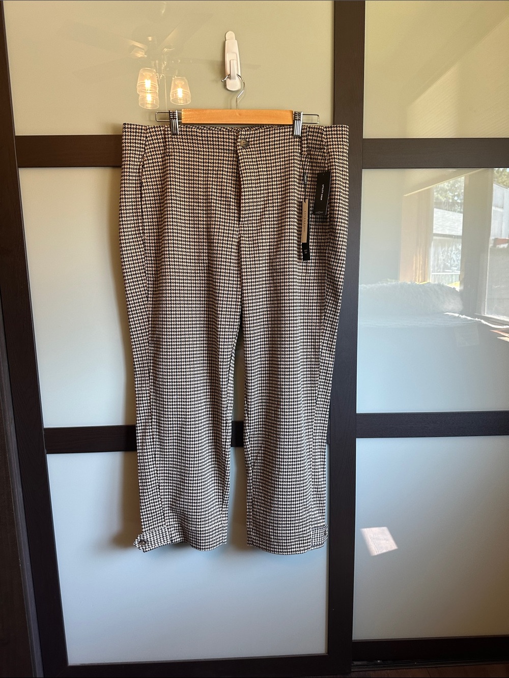 Liverpool Women’s Houndstooth Cropped Dress Pants in Brown & Black, size 14 NWT
